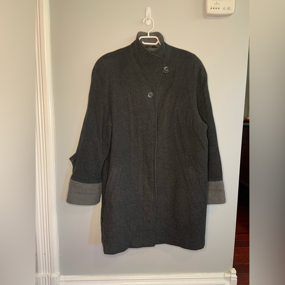 Women XL gray winter coat.